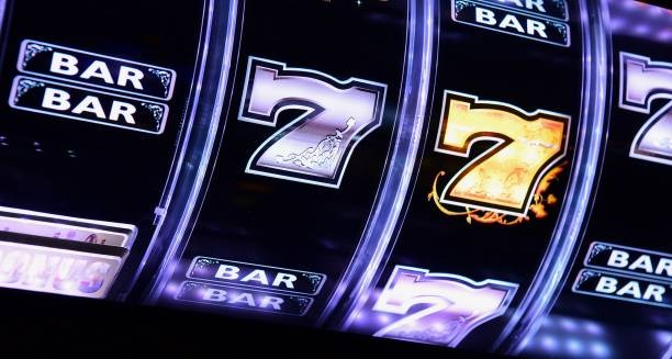 Card game interface showing bet placement and live dealer feed